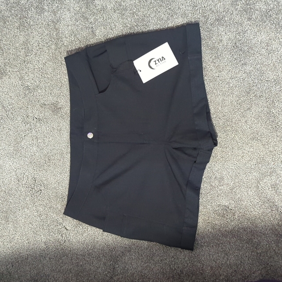 Woman's shorts by Zyia - Picture 5 of 7